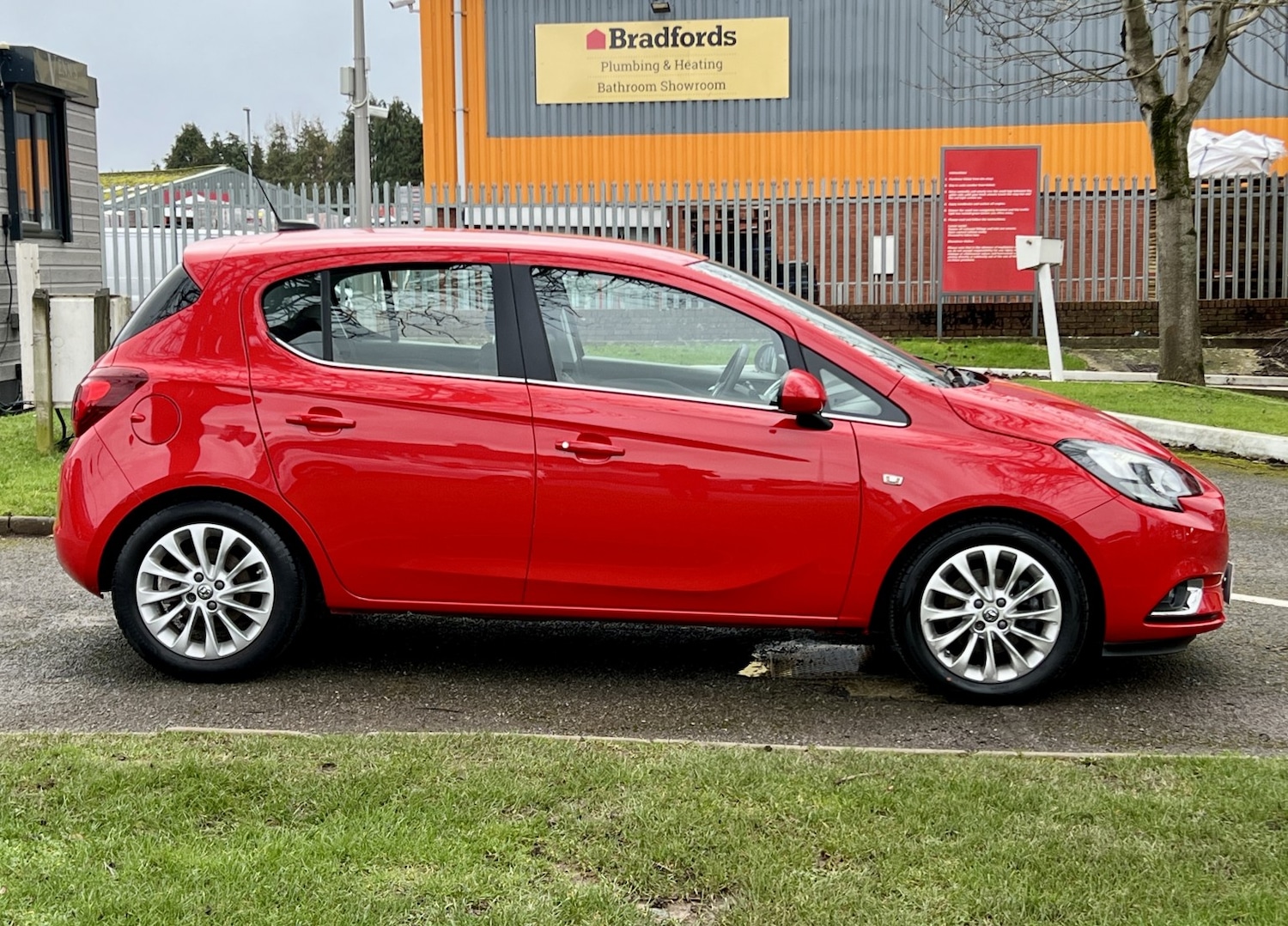 Used Vauxhall Corsa 2018 for sale - 77423573: Photo 8