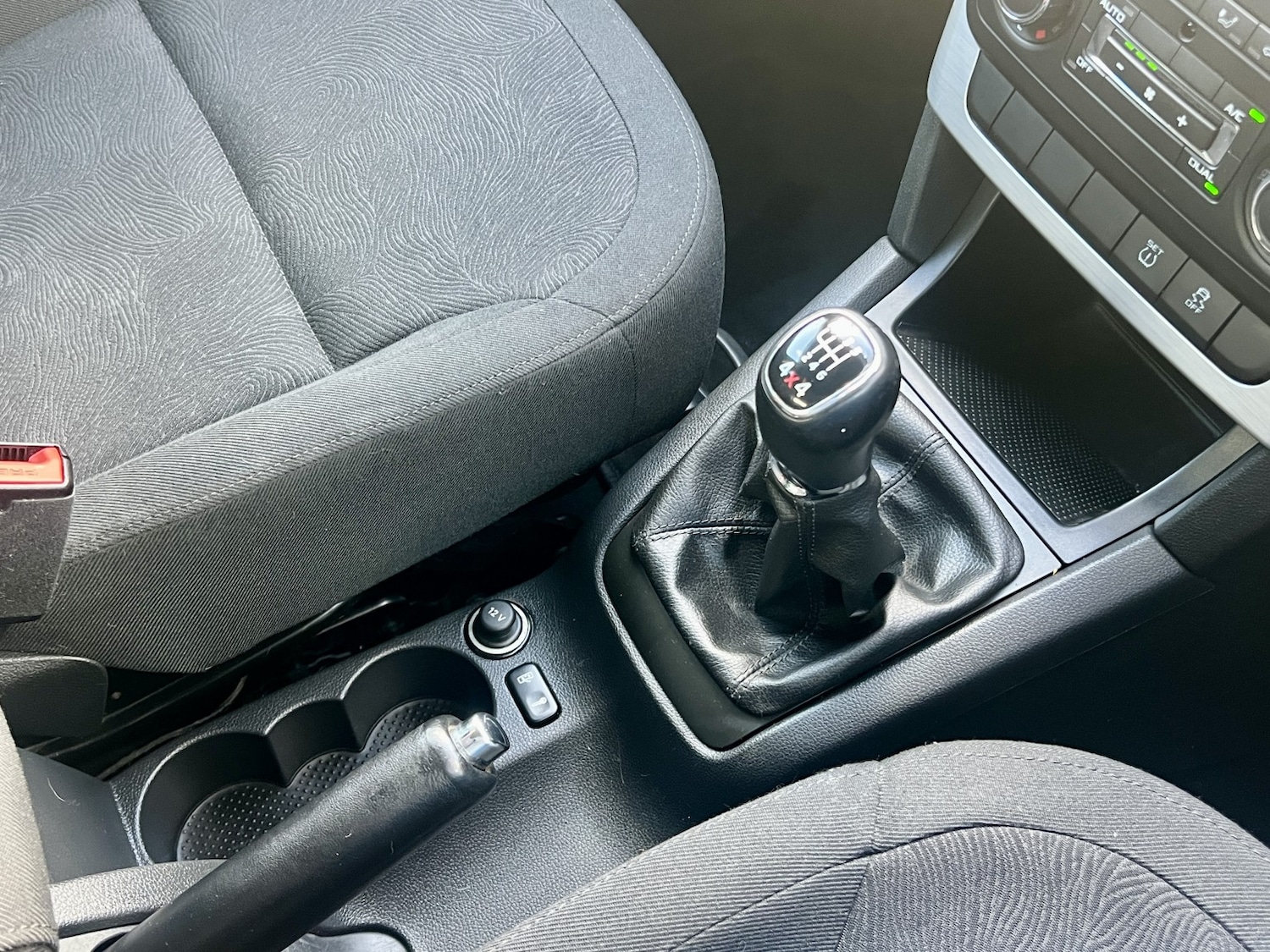 Used Skoda Yeti 2015 for sale - 77099905: Photo 28