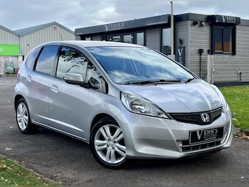 Used Honda Jazz 2013 for sale - 76134111: Photo