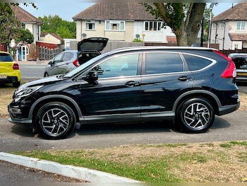 Used Honda CR-V 2018 for sale - 75463180: Photo