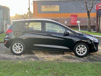 Used Ford Fiesta 2018 for sale - 76836940: Photo