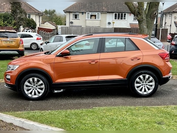 Used Volkswagen T-Roc 2020 for sale - 78552518: Photo