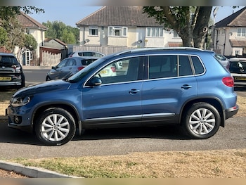 Used Volkswagen Tiguan 2015 for sale - 79228532: Photo