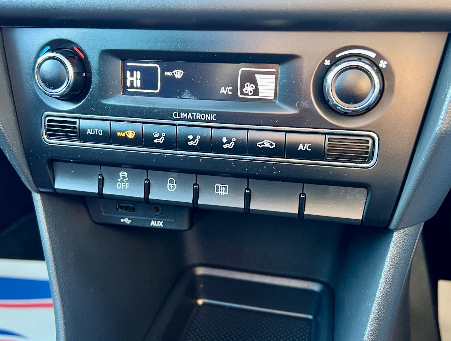 Used Skoda Rapid Spaceback 2014 for sale - 77140749: Photo 27