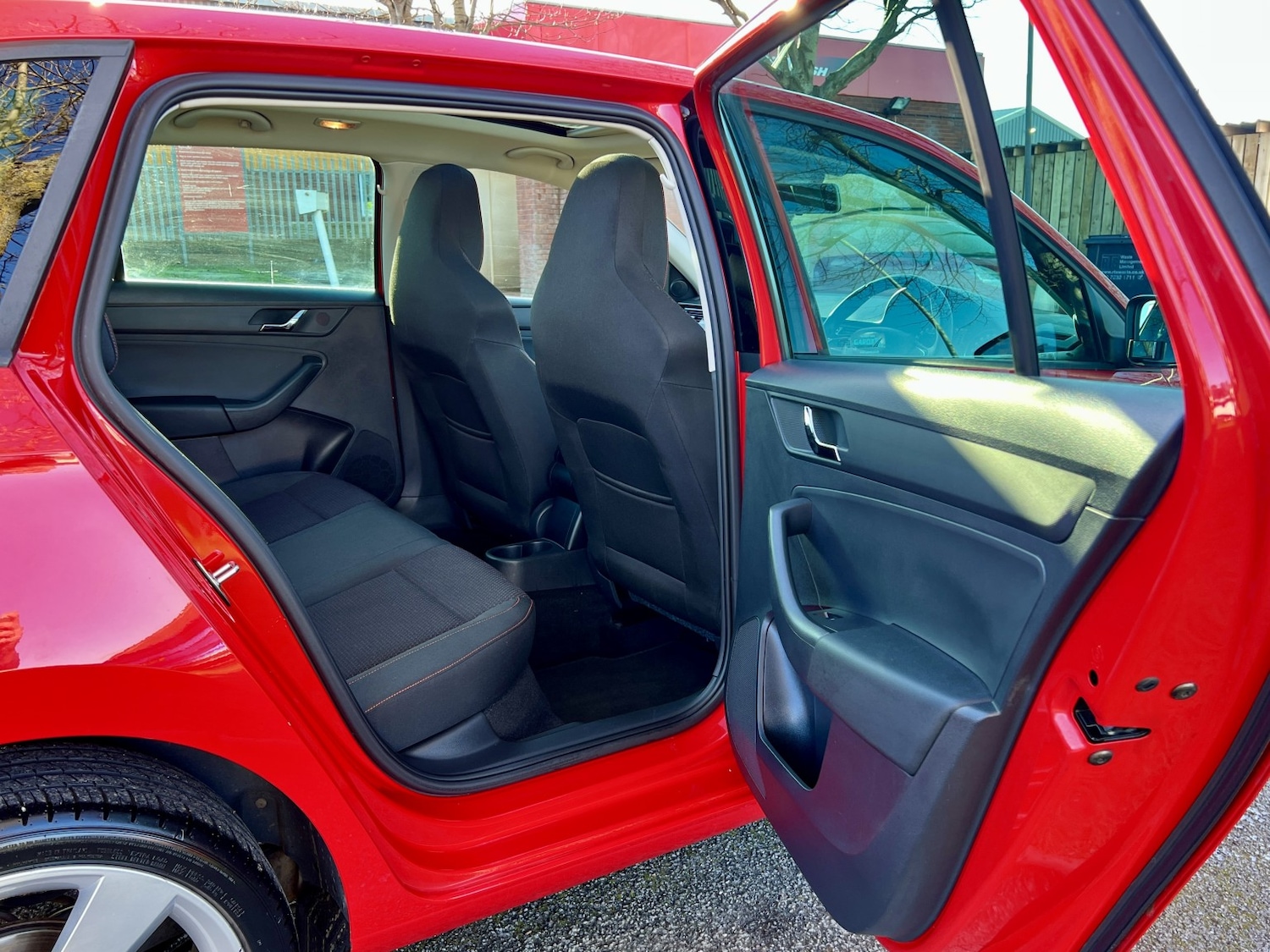 Used Skoda Rapid Spaceback 2014 for sale - 77140749: Photo 38