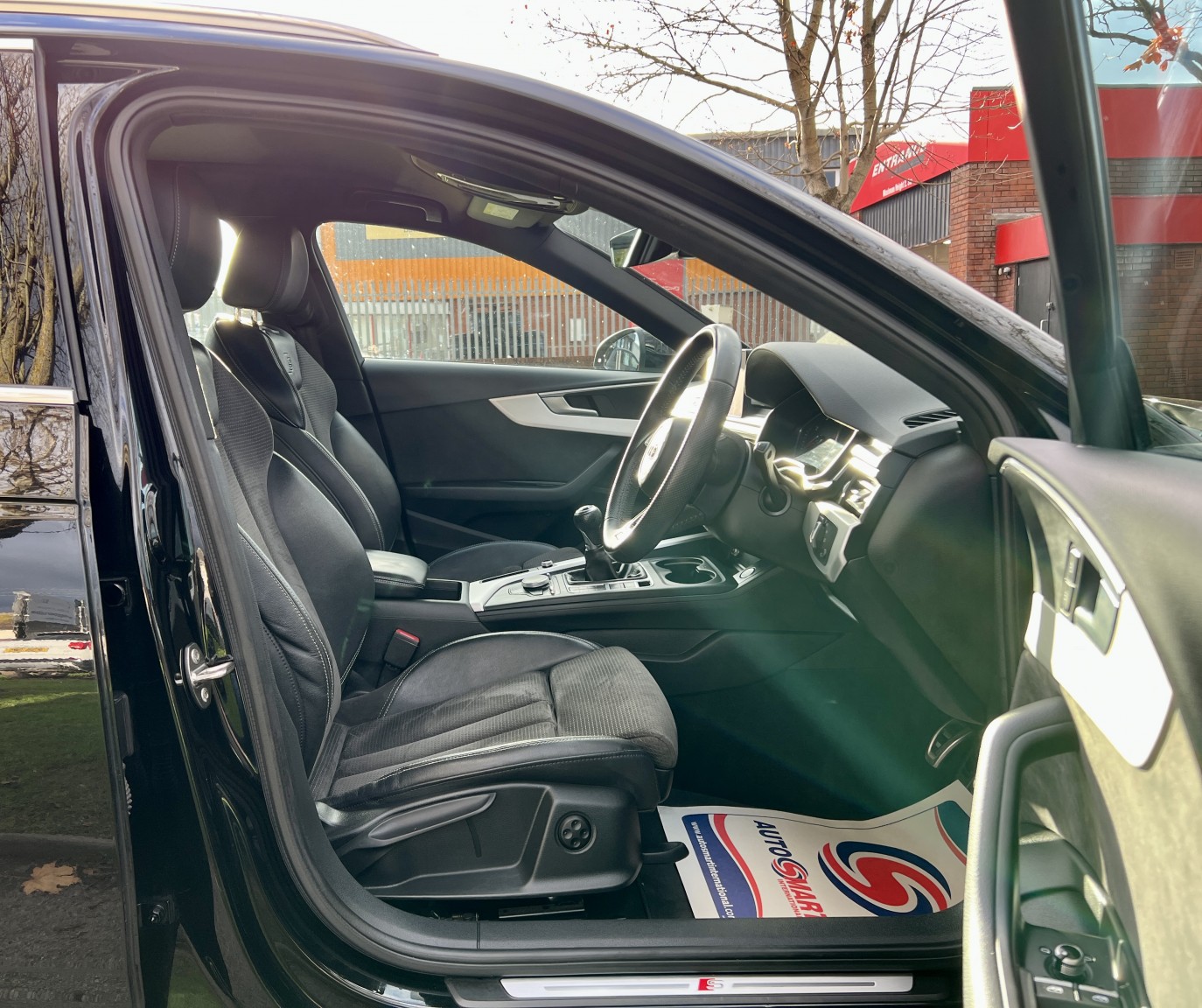 Used Audi A4 Avant 2018 for sale - 76605819: Photo 15