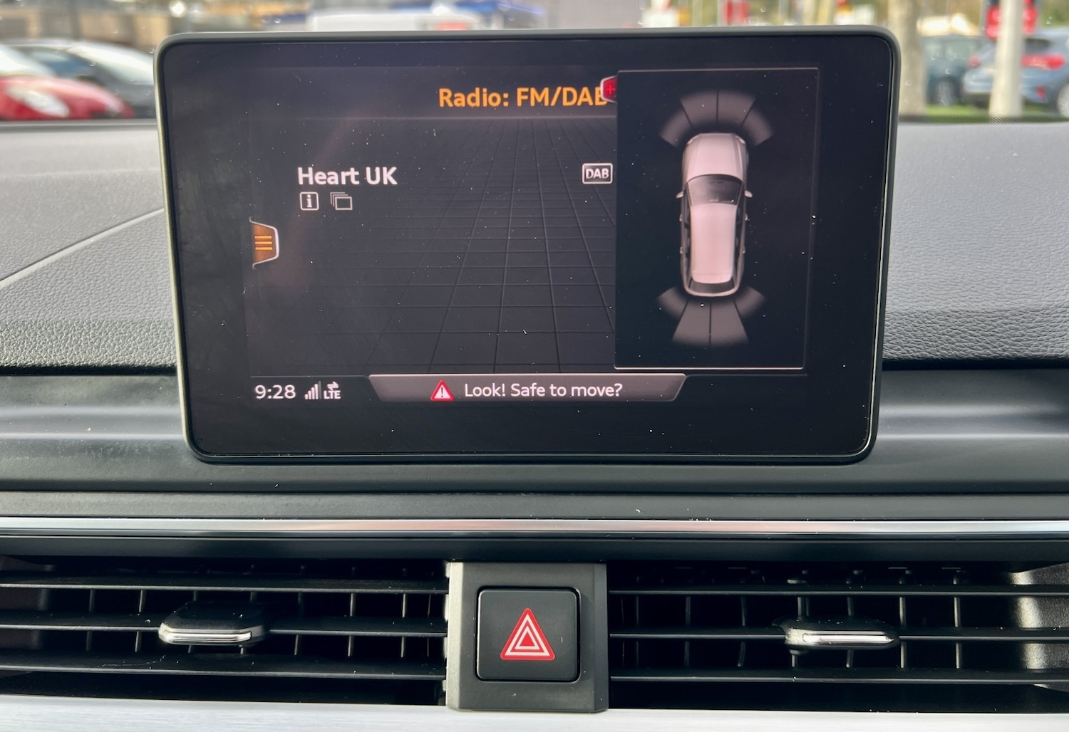 Used Audi A4 Avant 2018 for sale - 76605819: Photo 26