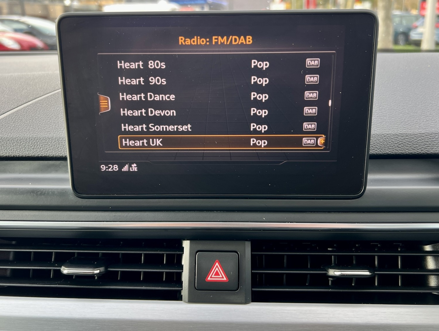 Used Audi A4 Avant 2018 for sale - 76605819: Photo 27