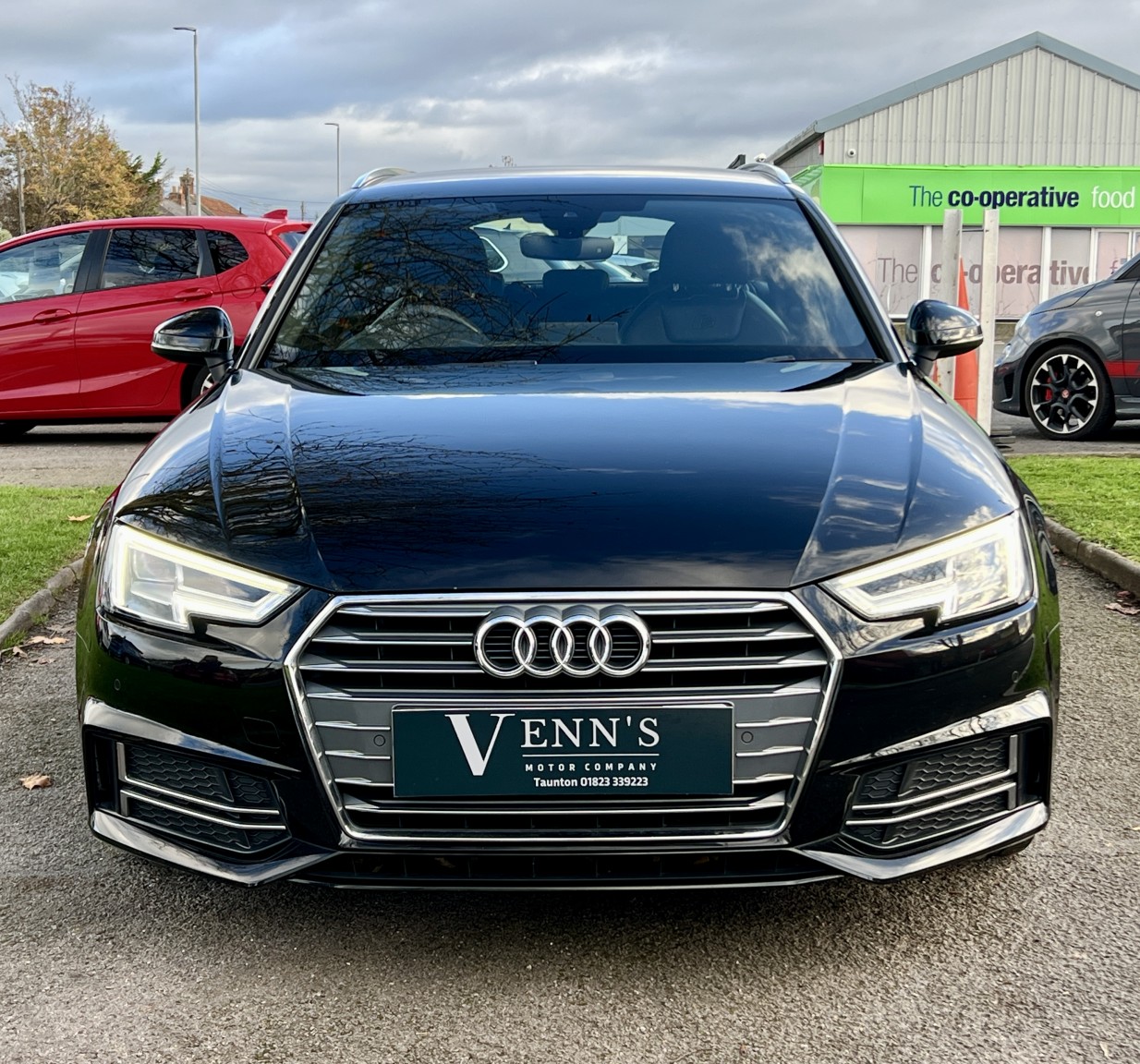 Used Audi A4 Avant 2018 for sale - 76605819: Photo 7