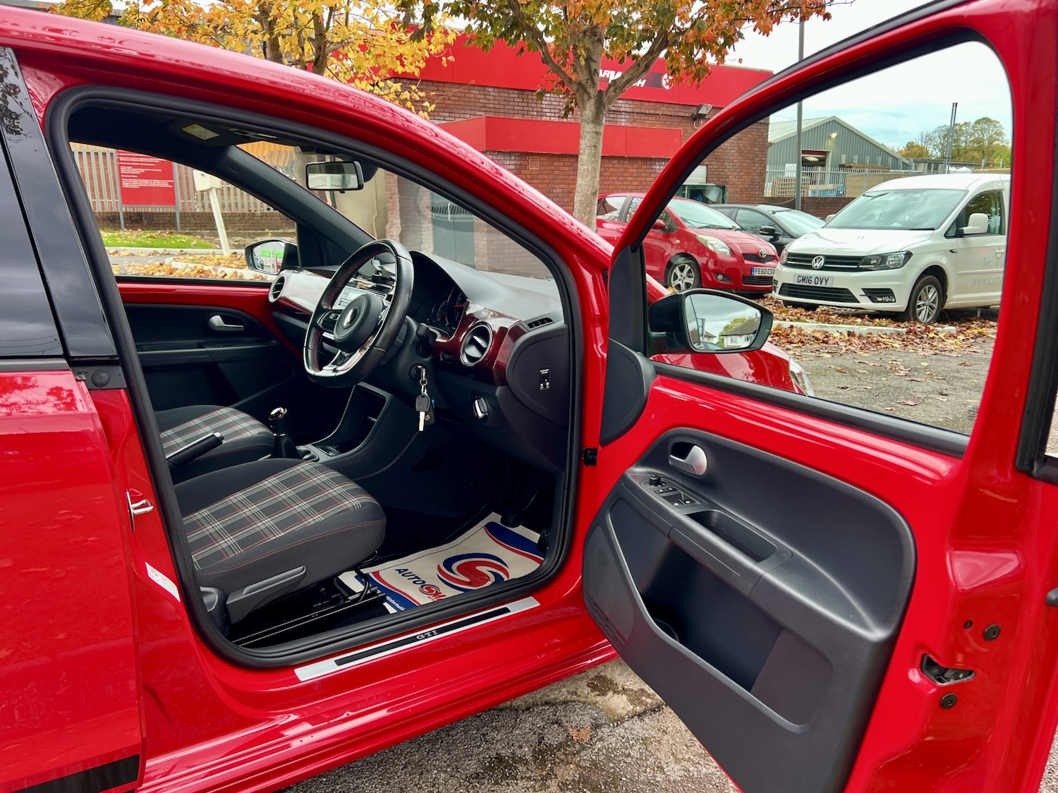 Used Volkswagen up! 2021 for sale - 76312328: Photo 14