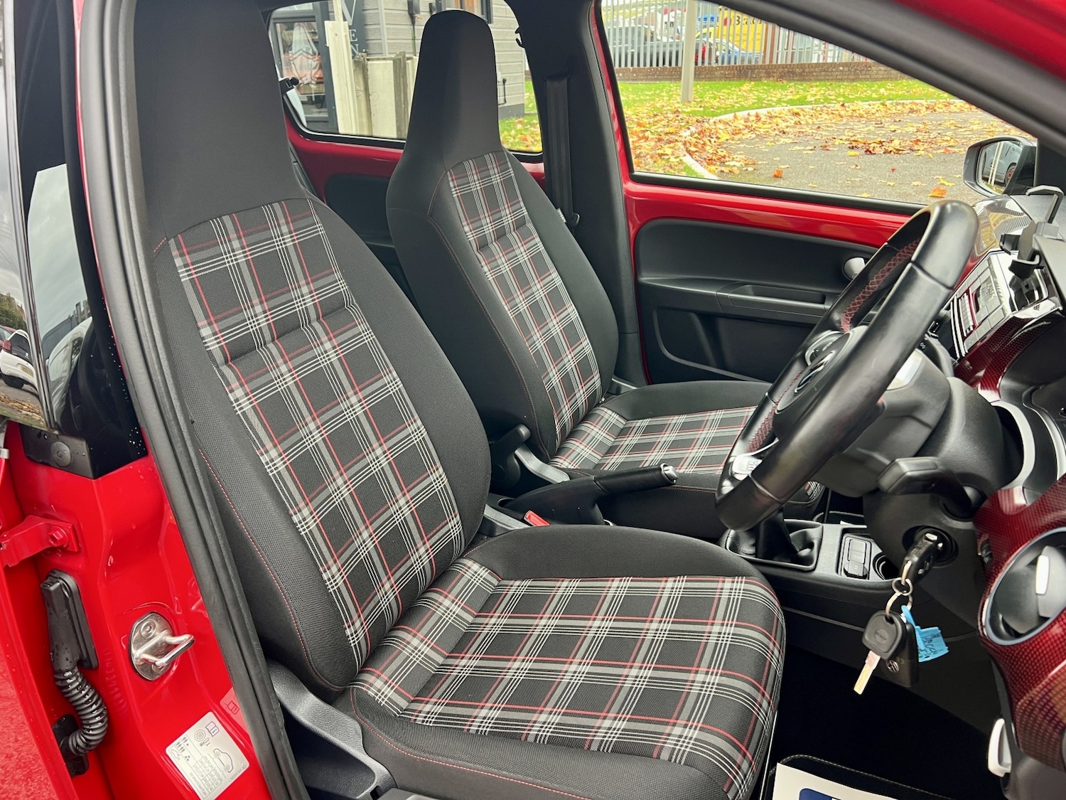 Used Volkswagen up! 2021 for sale - 76312328: Photo 16