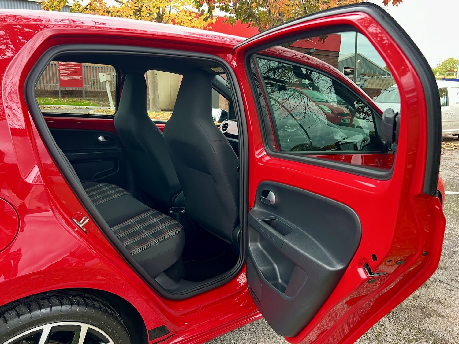 Used Volkswagen up! 2021 for sale - 76312328: Photo 35