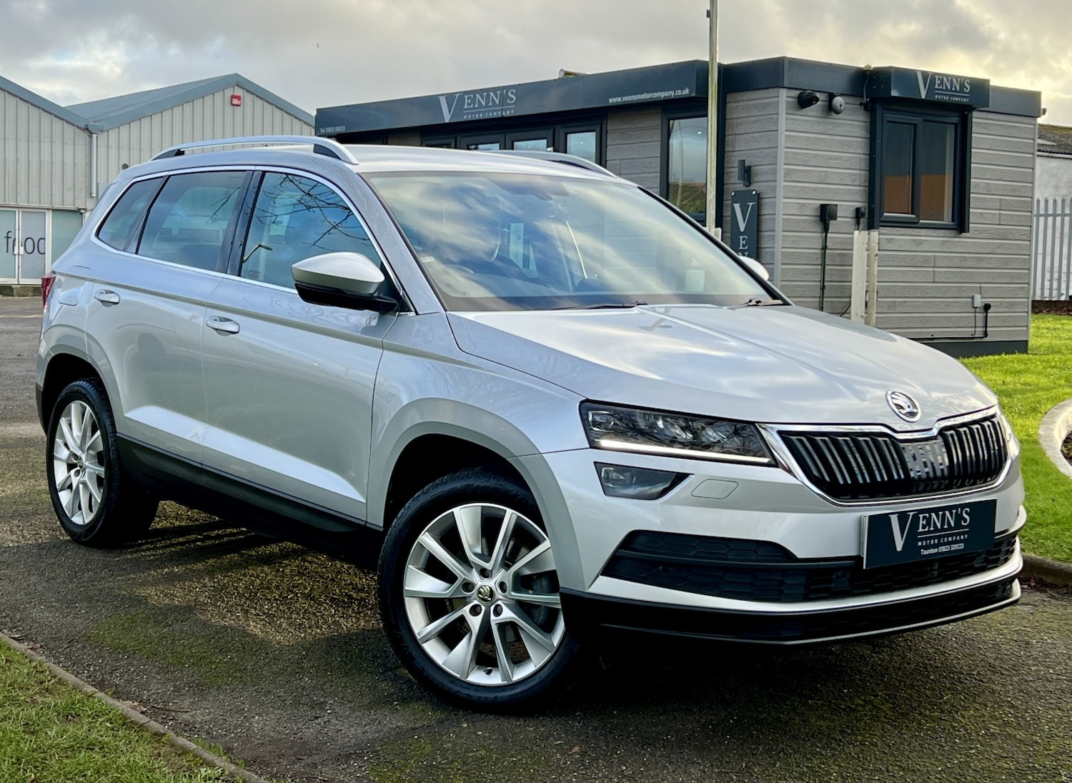 Used Skoda Karoq 2019 for sale - 76817575: Photo 1