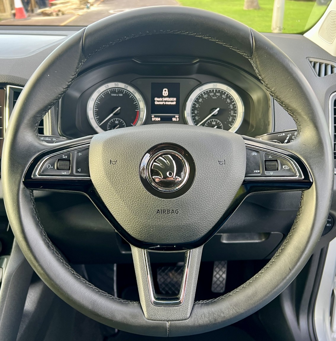 Used Skoda Karoq 2019 for sale - 76817575: Photo 30