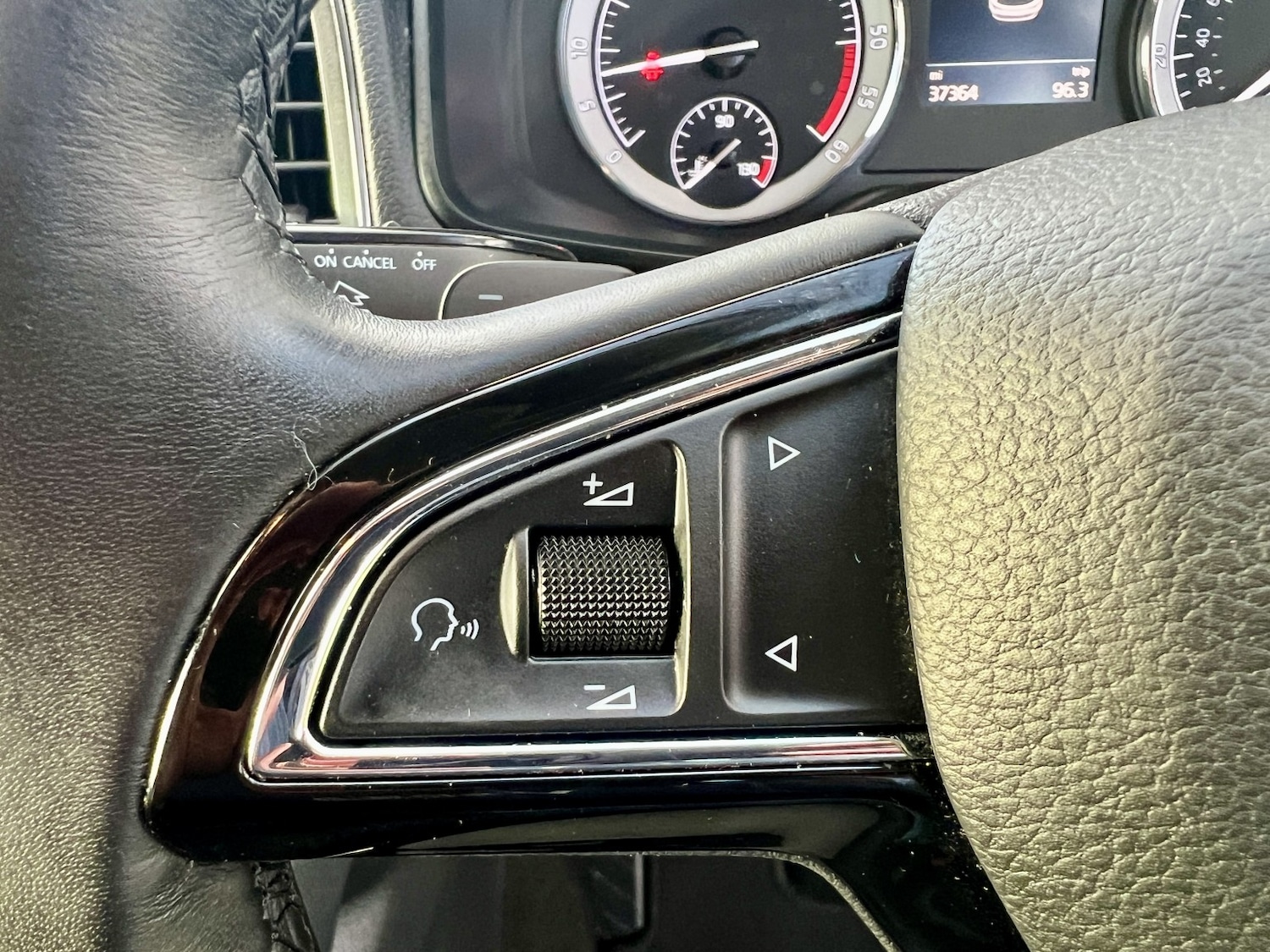 Used Skoda Karoq 2019 for sale - 76817575: Photo 32