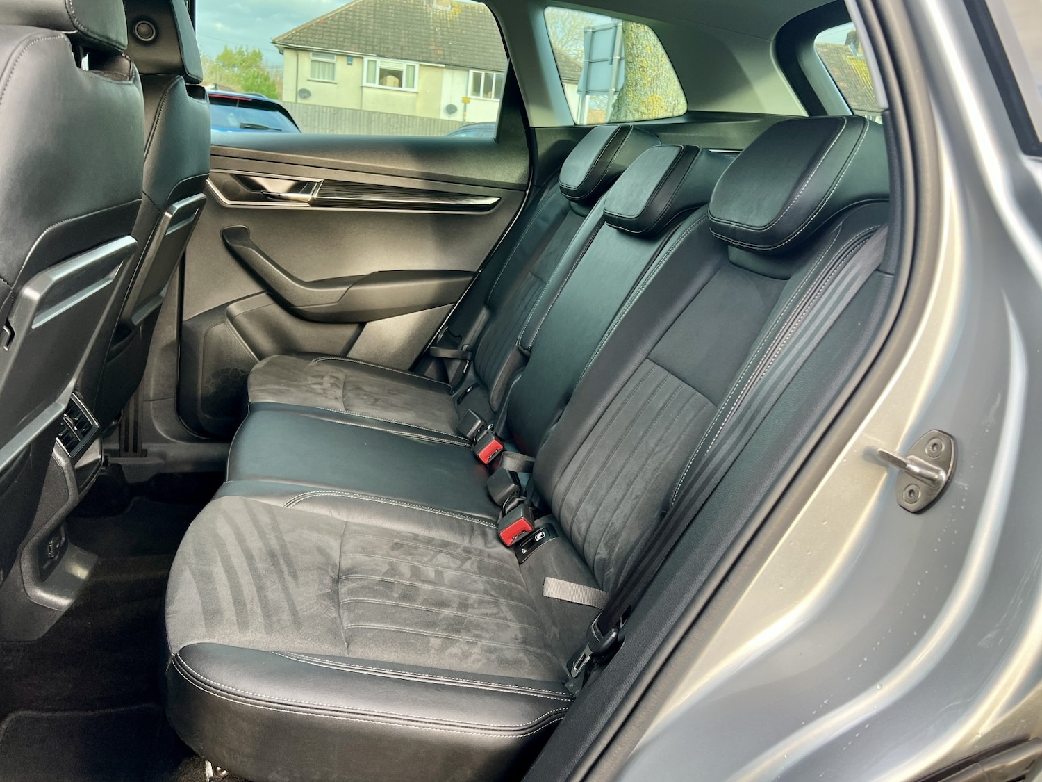 Used Skoda Karoq 2019 for sale - 76817575: Photo 42