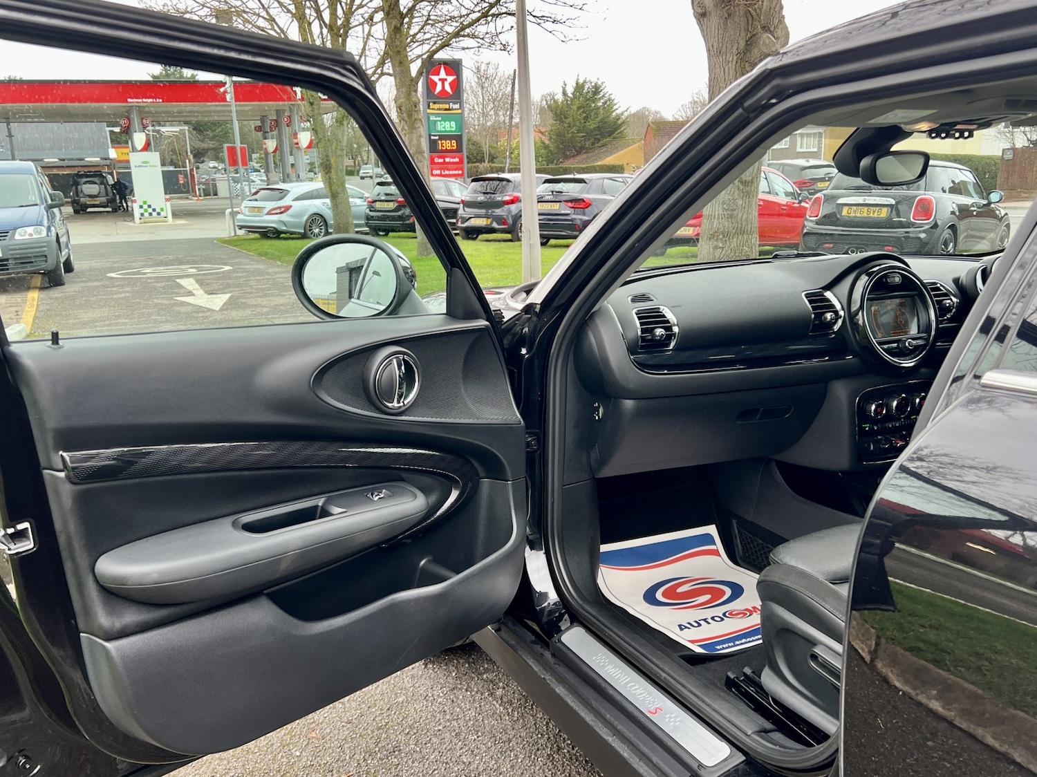 Used MINI Clubman 2017 for sale - 77781637: Photo 19