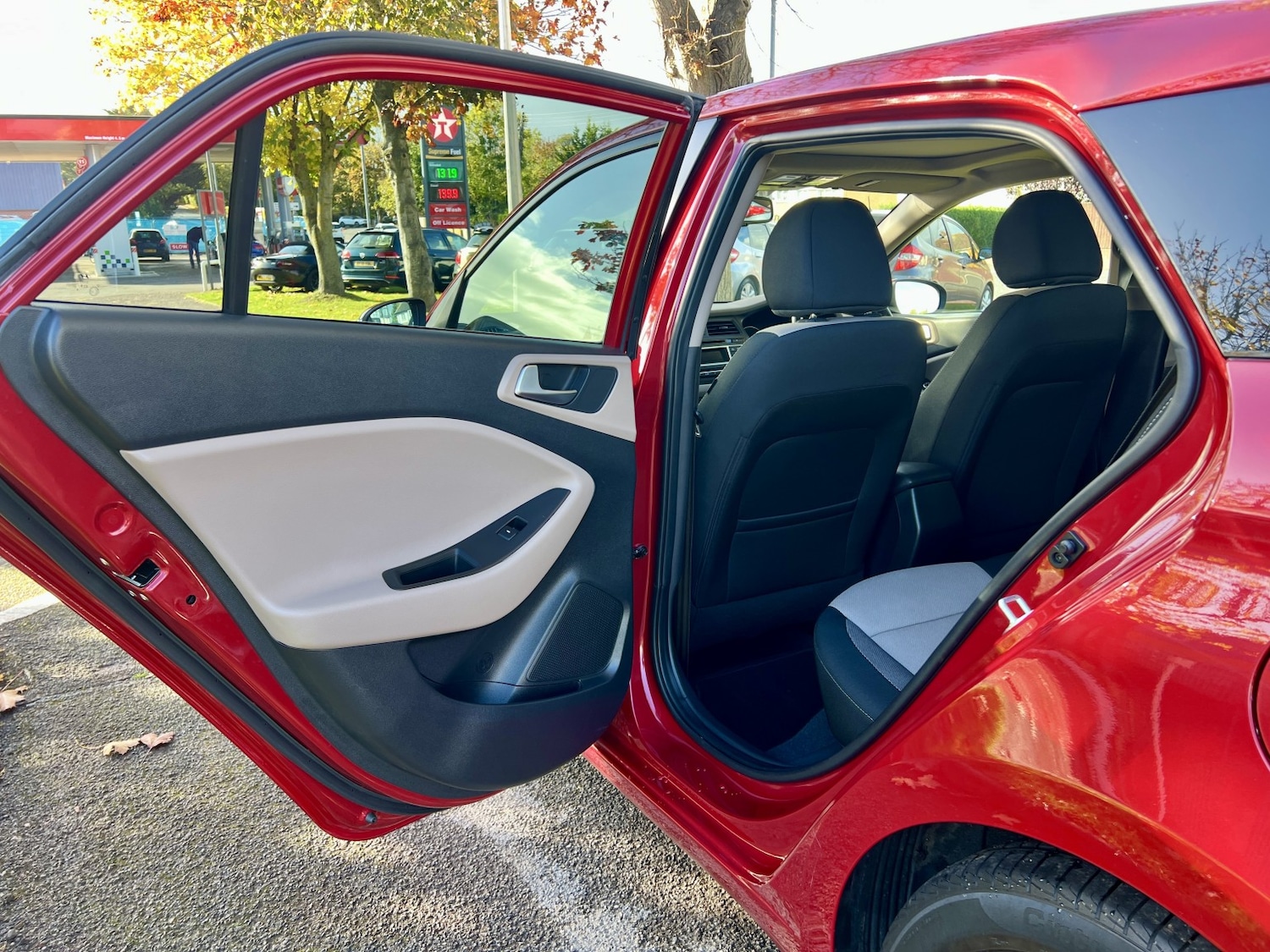 Used Hyundai i20 2015 for sale - 77264355: Photo 39