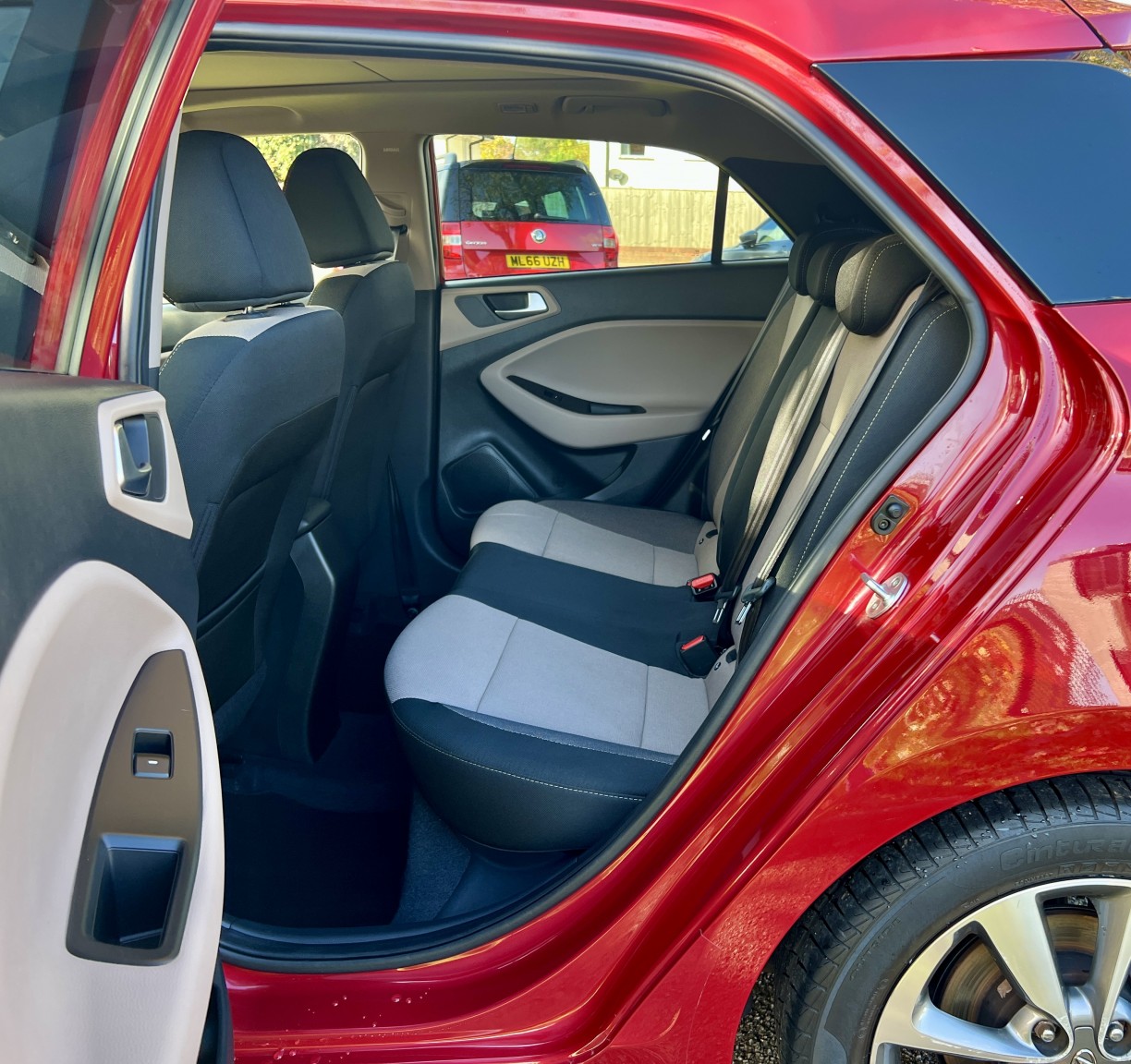 Used Hyundai i20 2015 for sale - 77264355: Photo 40