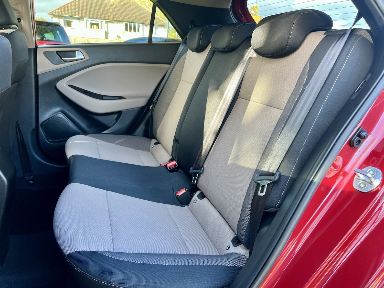 Used Hyundai i20 2015 for sale - 77264355: Photo 41