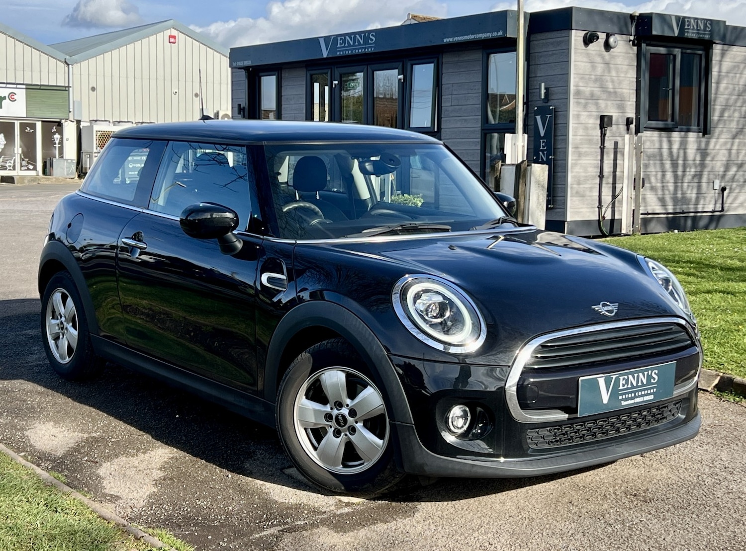 Used MINI Hatch 2021 for sale - 78053286: Photo 1