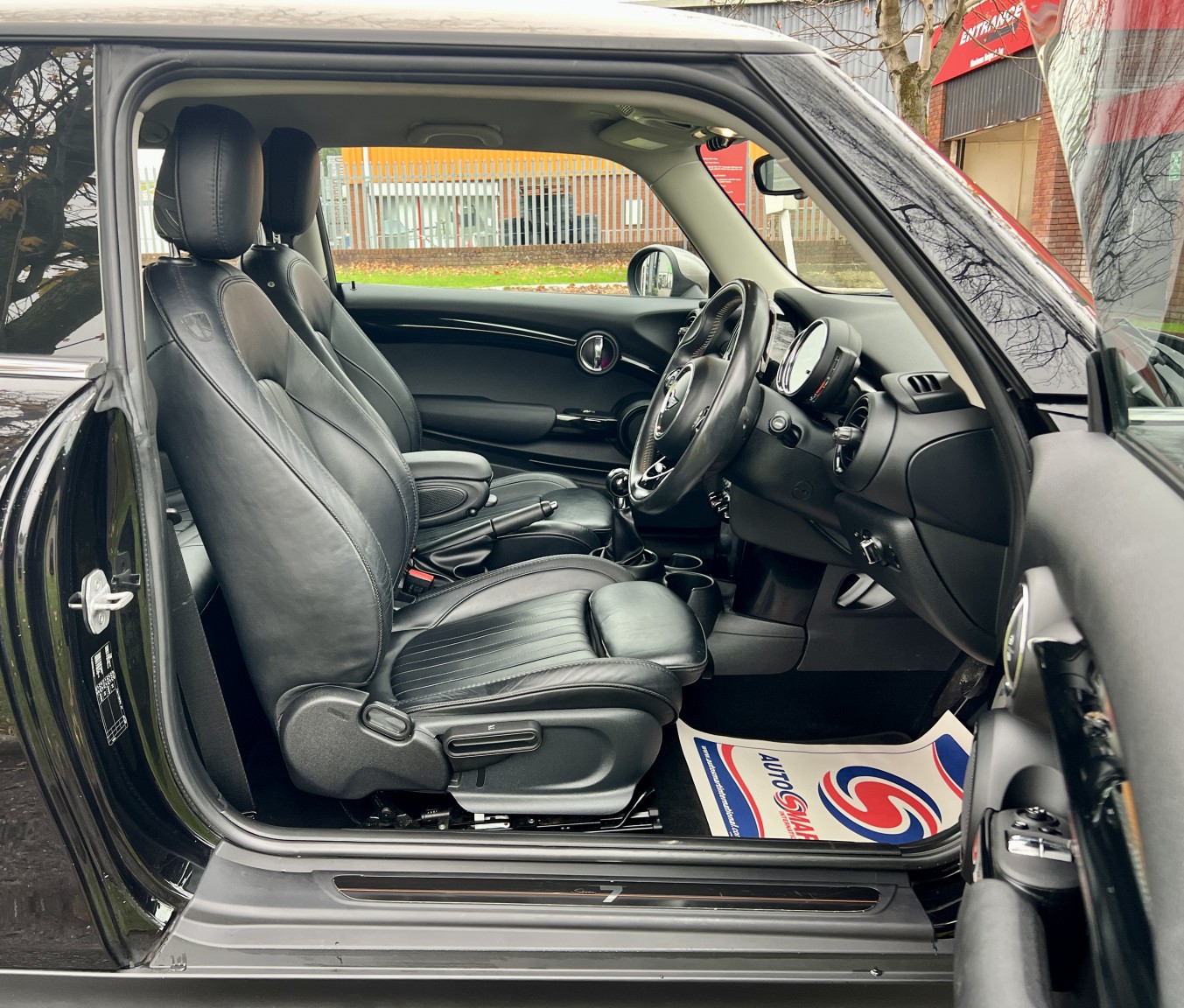 Used MINI Hatch 2018 for sale - 76347225: Photo 15