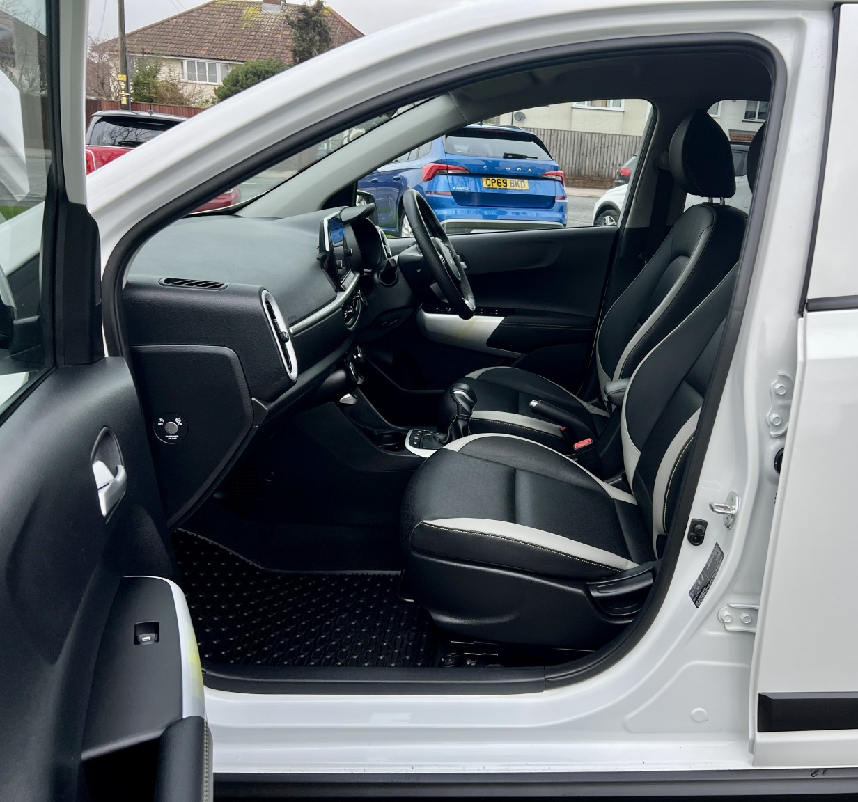 Used Kia Picanto 2023 for sale - 77241870: Photo 20