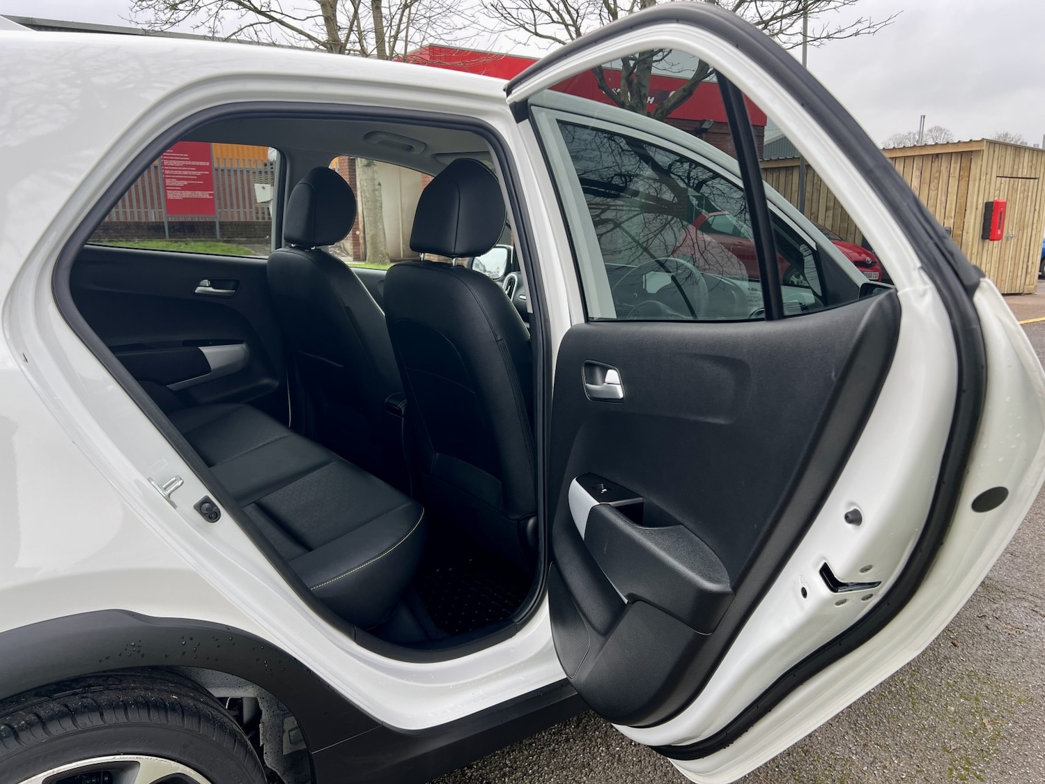 Used Kia Picanto 2023 for sale - 77241870: Photo 37