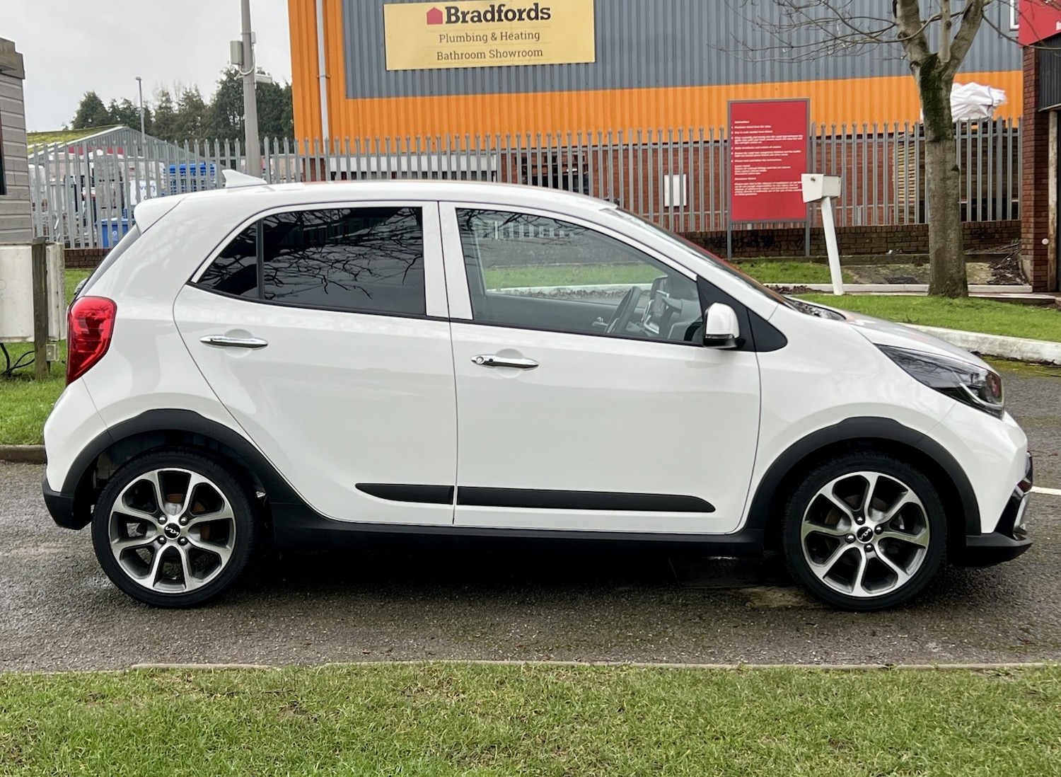 Used Kia Picanto 2023 for sale - 77241870: Photo 8