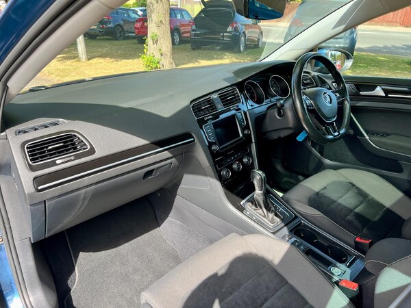 Used Volkswagen Golf 2017 for sale - 75457556: Photo 23