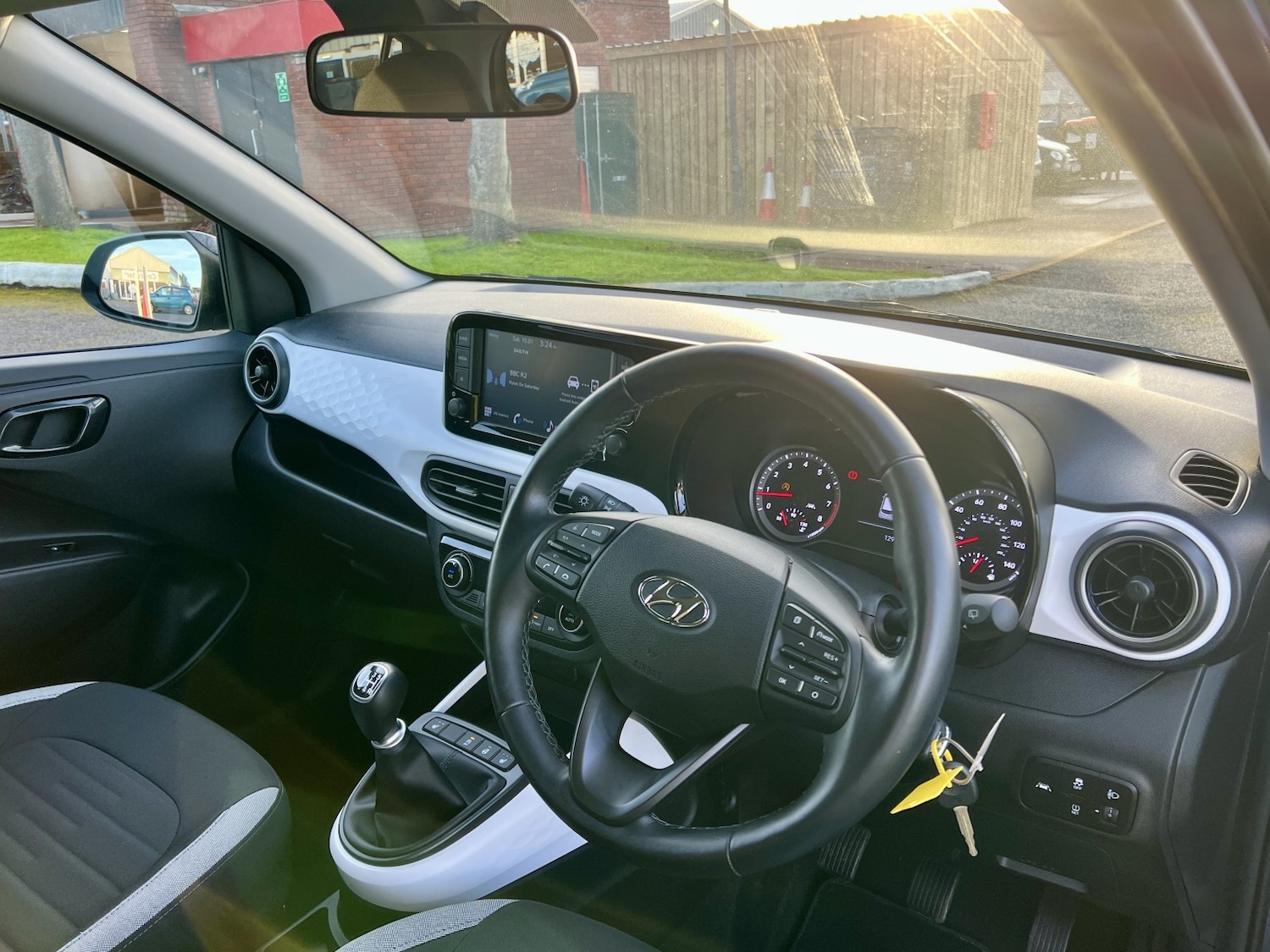 Used Hyundai i10 2022 for sale - 77038963: Photo 17