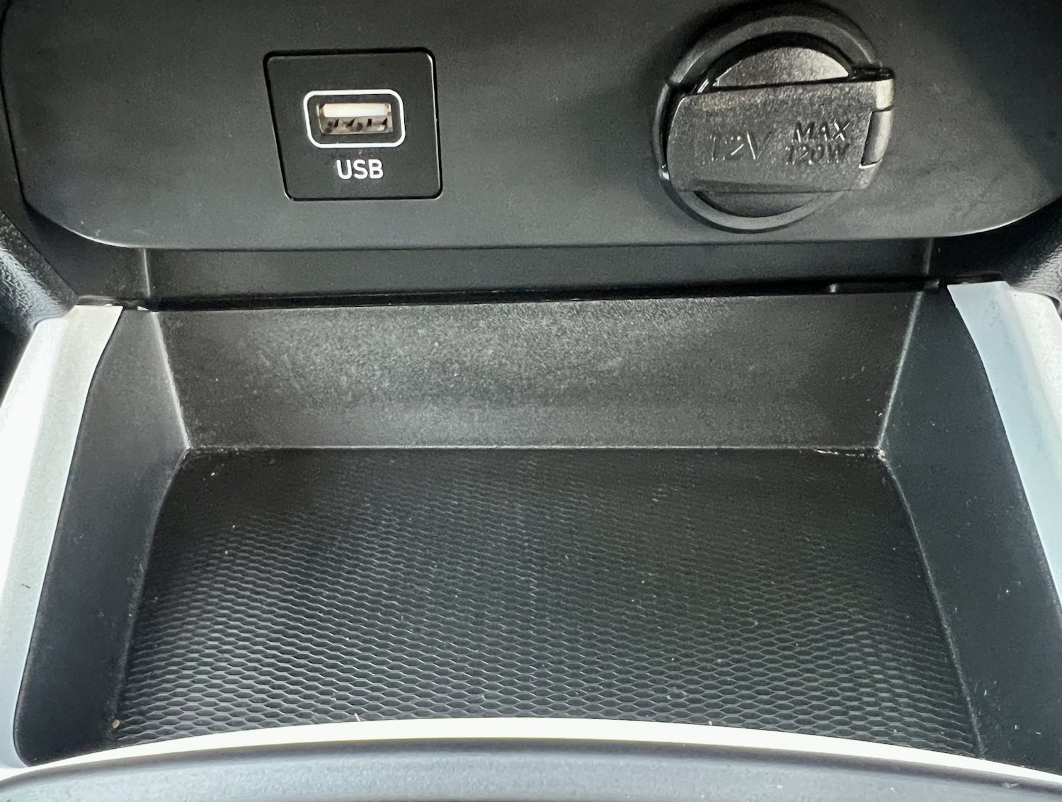 Used Hyundai i10 2022 for sale - 77038963: Photo 28