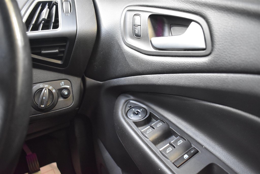 Used Ford Kuga 2018 for sale - 77160872: Photo 47