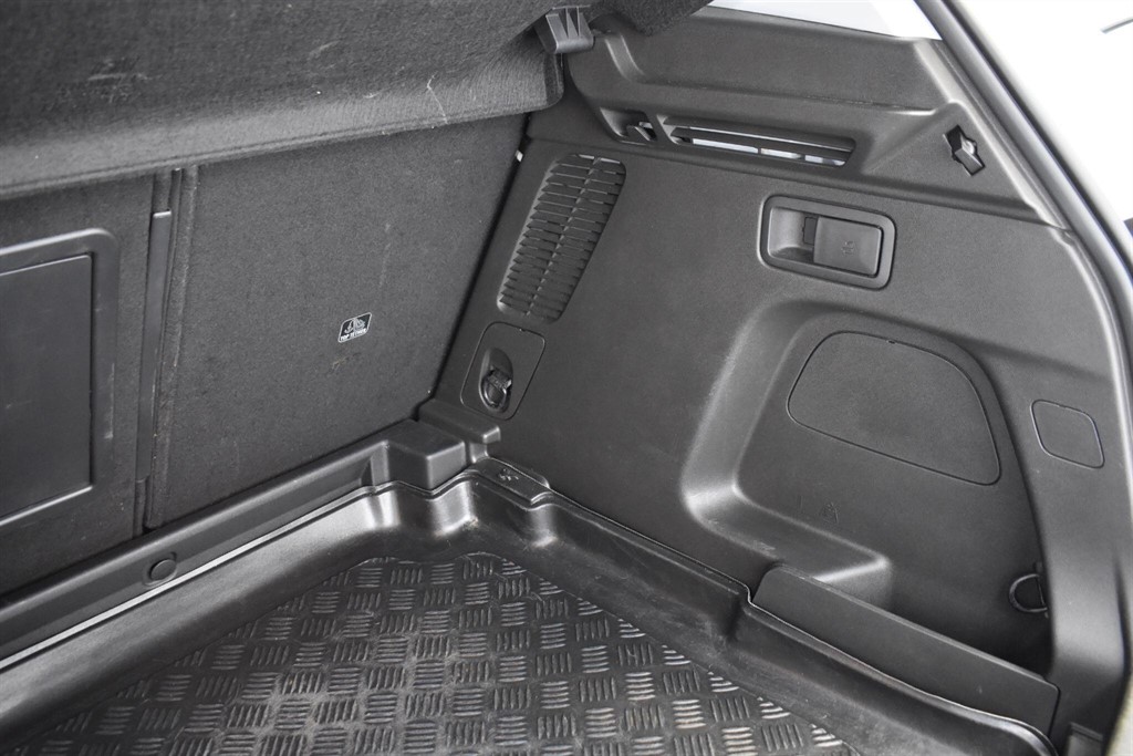 Used Vauxhall Grandland X 2018 for sale - 76750235: Photo 21