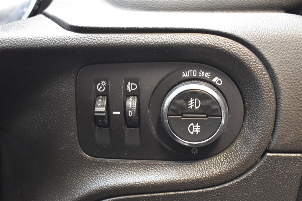 Used Vauxhall Grandland X 2018 for sale - 76750235: Photo 64