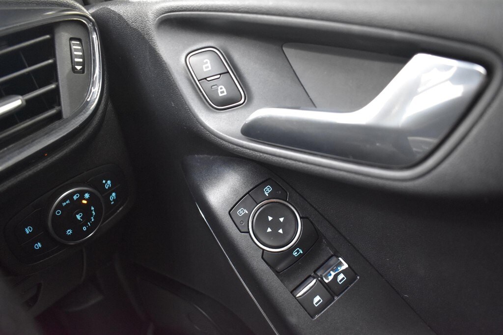 Used Ford Fiesta 2018 for sale - 77186561: Photo 45