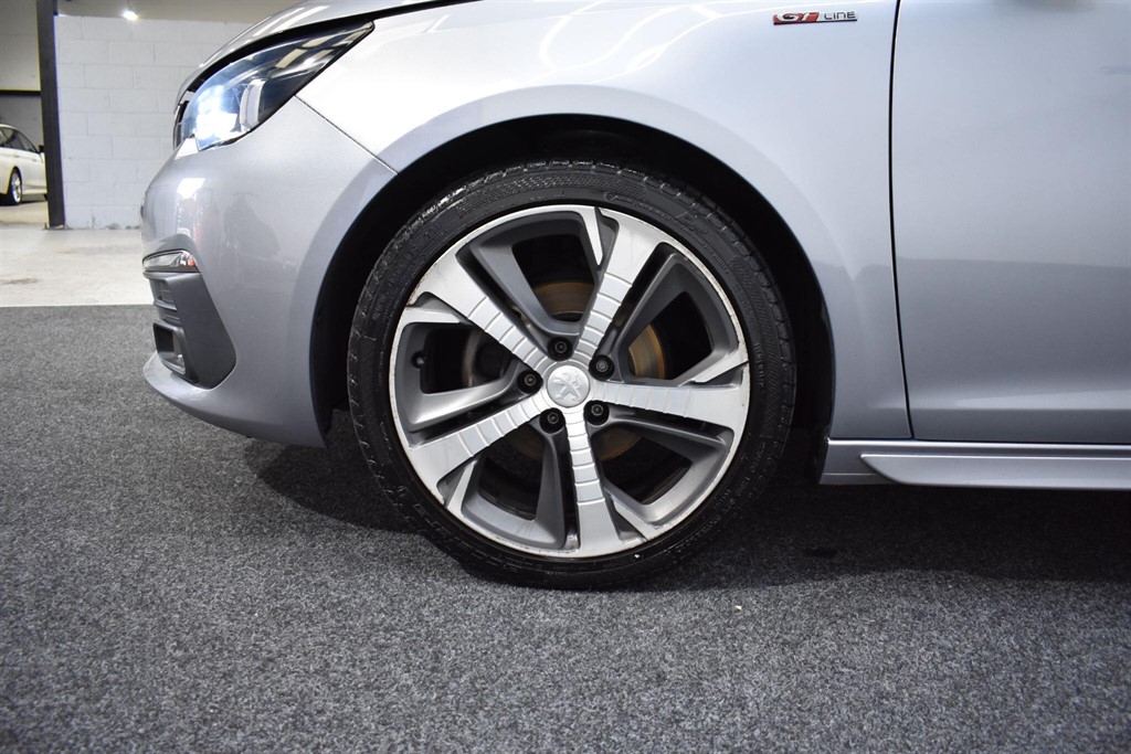 Used Peugeot 308 2018 for sale - 77653391: Photo 20