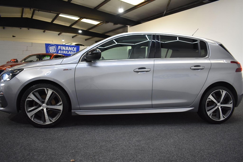 Used Peugeot 308 2018 for sale - 77653391: Photo 4