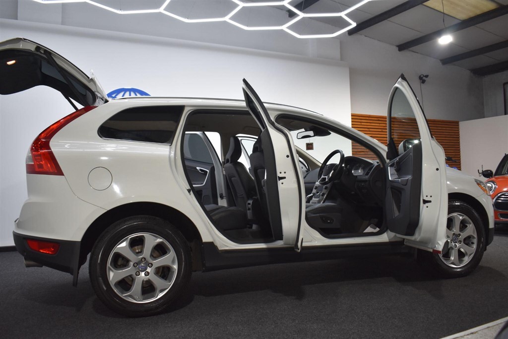 Used Volvo XC60 2012 for sale - 77414203: Photo 16