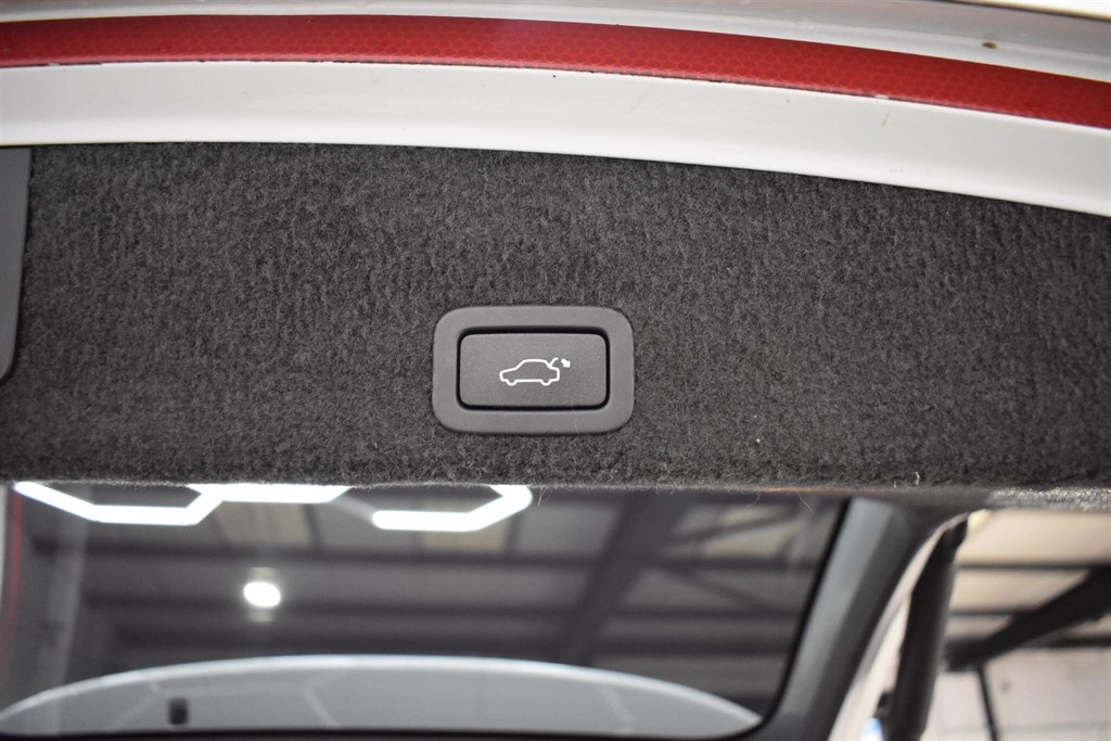 Used Volvo XC60 2012 for sale - 77414203: Photo 32