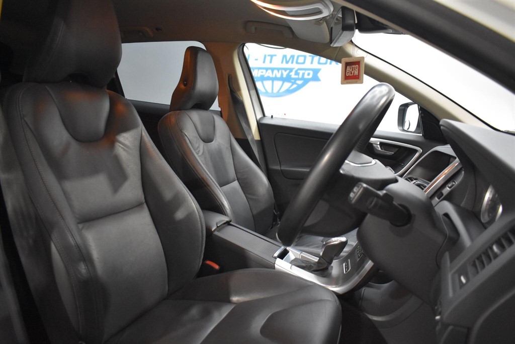 Used Volvo XC60 2012 for sale - 77414203: Photo 35