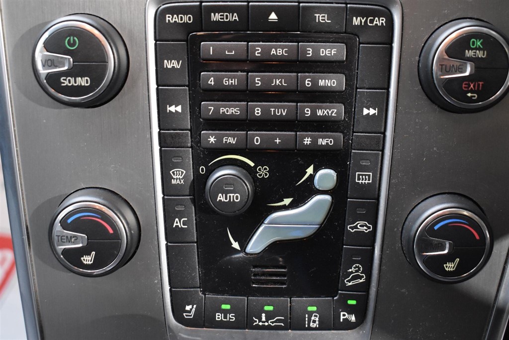 Used Volvo XC60 2012 for sale - 77414203: Photo 61