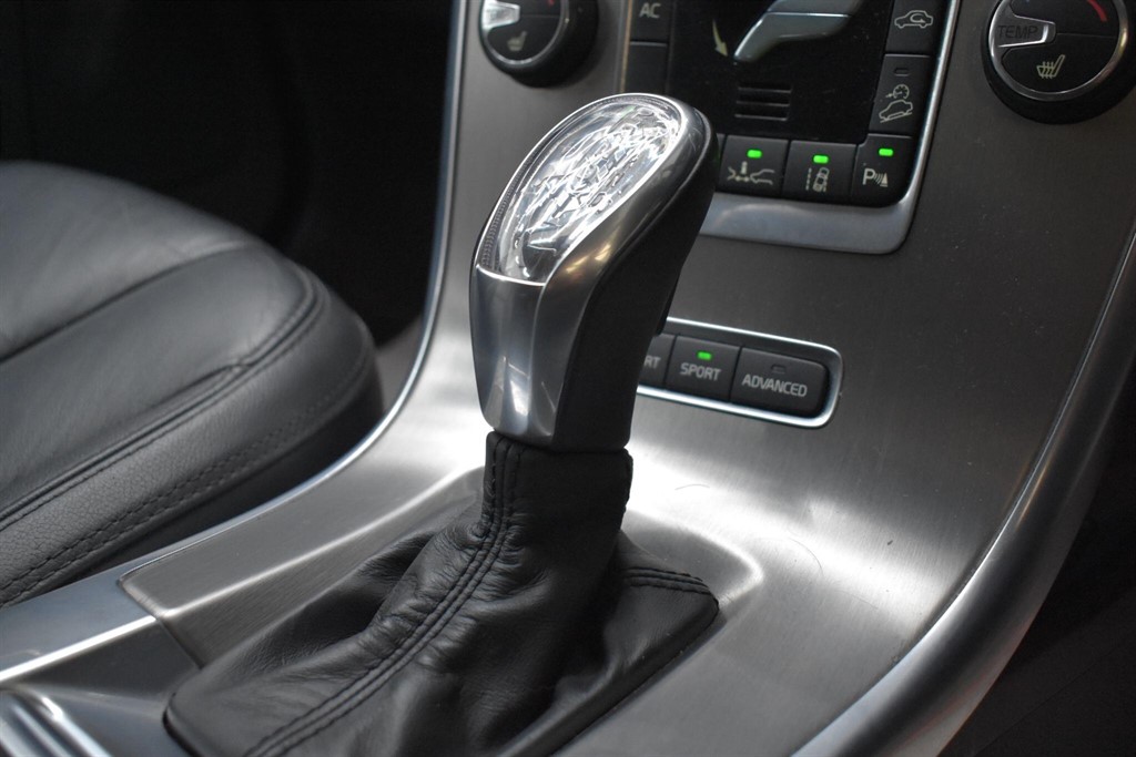 Used Volvo XC60 2012 for sale - 77414203: Photo 64