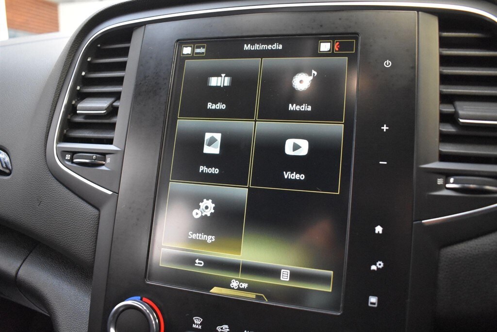 Used Renault Megane 2019 for sale - 77975703: Photo 86