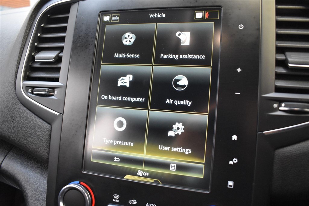 Used Renault Megane 2019 for sale - 77975703: Photo 87