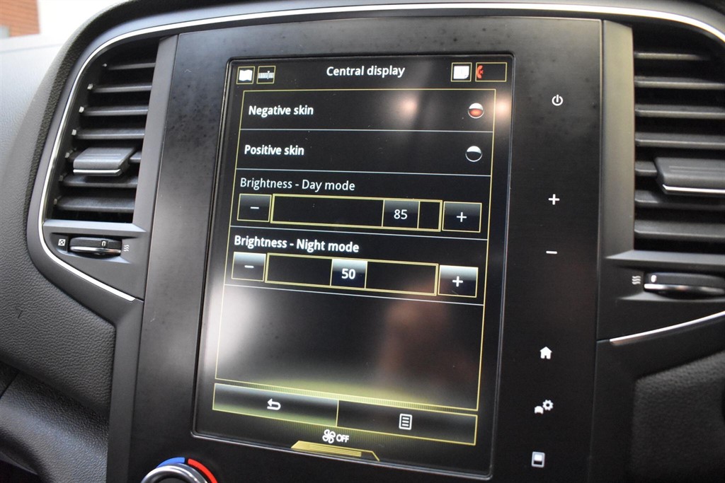 Used Renault Megane 2019 for sale - 77975703: Photo 92