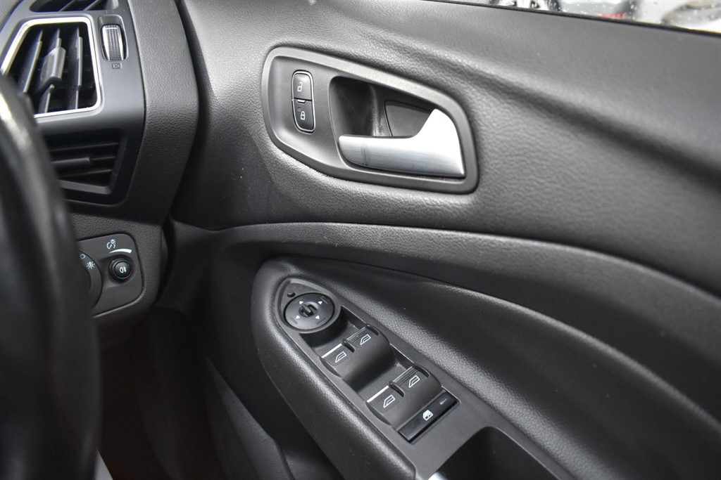 Used Ford Kuga 2017 for sale - 77013230: Photo 61