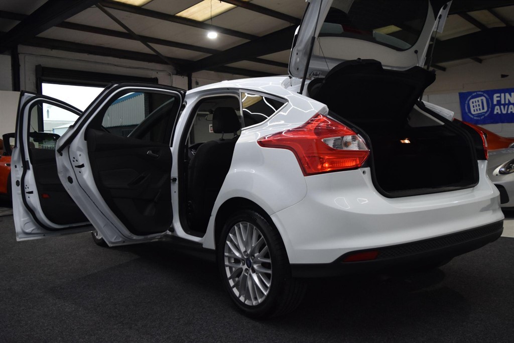 Used Ford Focus 2012 for sale - 77877907: Photo 13