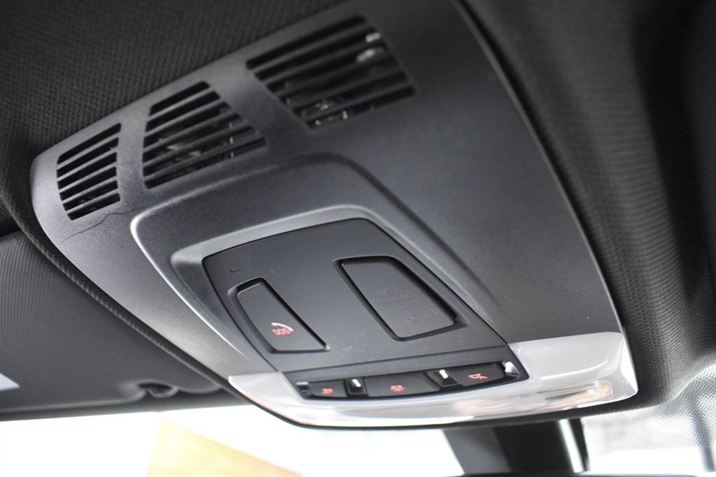 Used BMW 3 Series 2016 for sale - 77193791: Photo 55