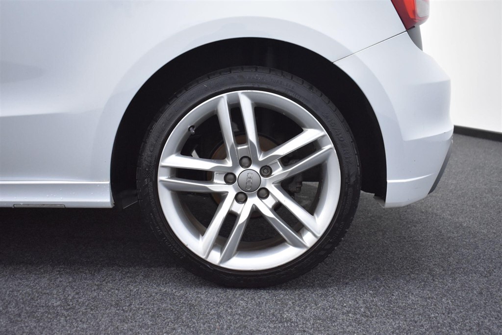 Used Audi A1 2014 for sale - 77261967: Photo 19